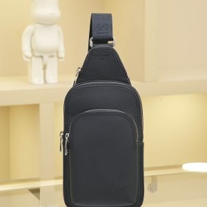 Dimensions: 16 x 33 x 5.7 cm (width x height x depth)